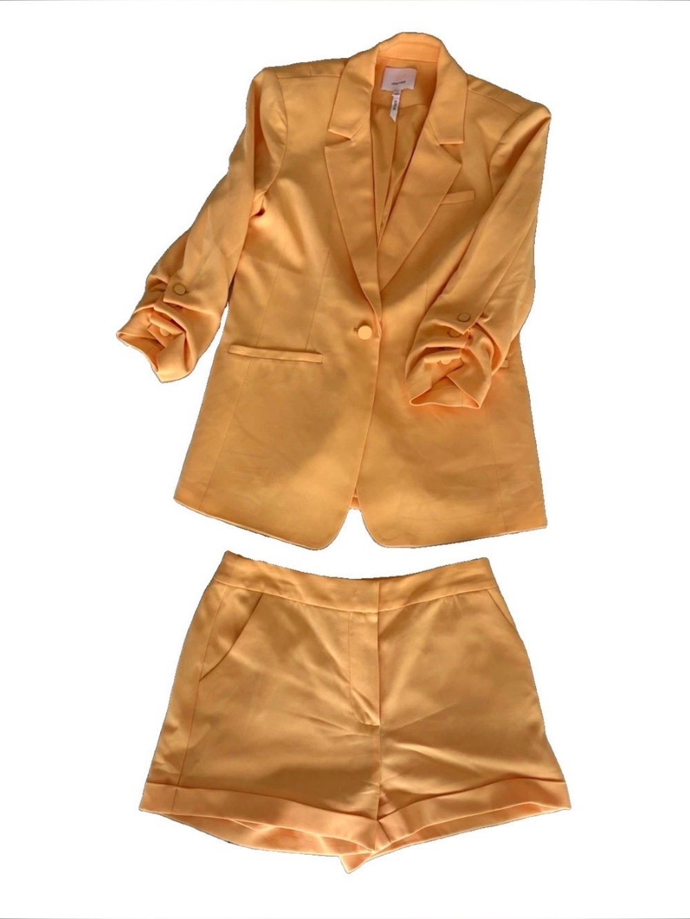 Cinq a sept Women's gold Tailored High-Waist Short set size 4
